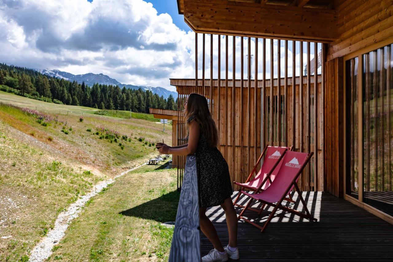 L'Aiguille Grive Chalets Hotel Les Arcs  Exterior photo